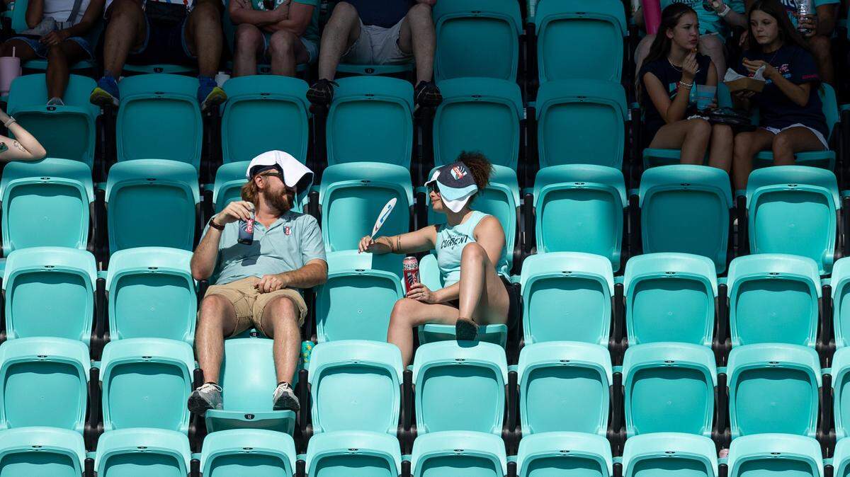 Fans during the weather delay before the match between the Kansas City Current and Orlando Pride at CPKC Stadium on Aug. 16, 2025.