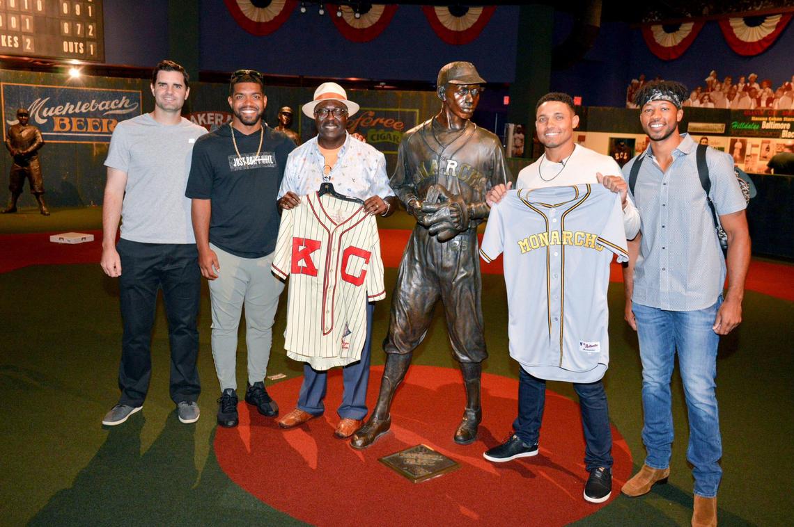 Orioles pitcher Richard Bleier (from left to right) Orioles pitcher Mychal Givens, Negro Leagues Baseball Museum president Bob Kendrick, Orioles shortstop Richie Martin and Orioles pitcher Dillon Tate have a photo taken during their August visit to the museum.
