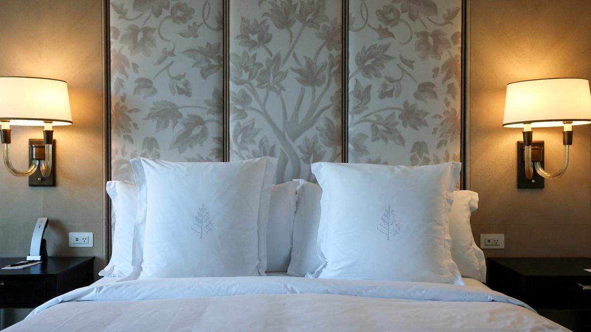A clean fresh bed.