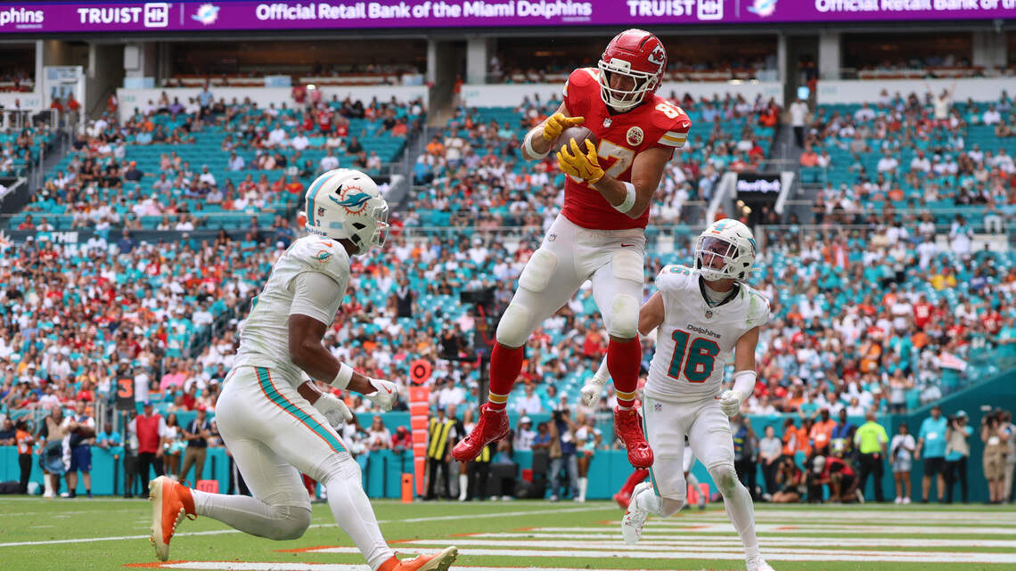 Mahomes-to-Kelce completions opened & closed Chiefs’ win in Miami. How they did it