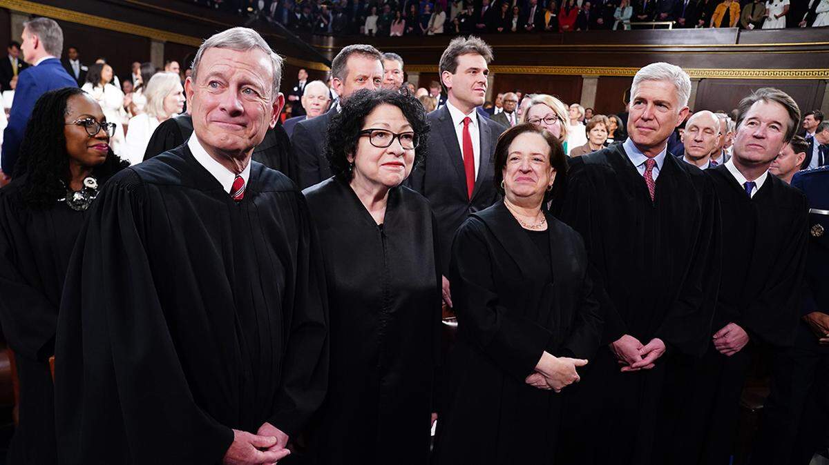 The plurality of decisions under Chief Justice John Roberts have been 9-0, and many more are 8-1 or 7-2.