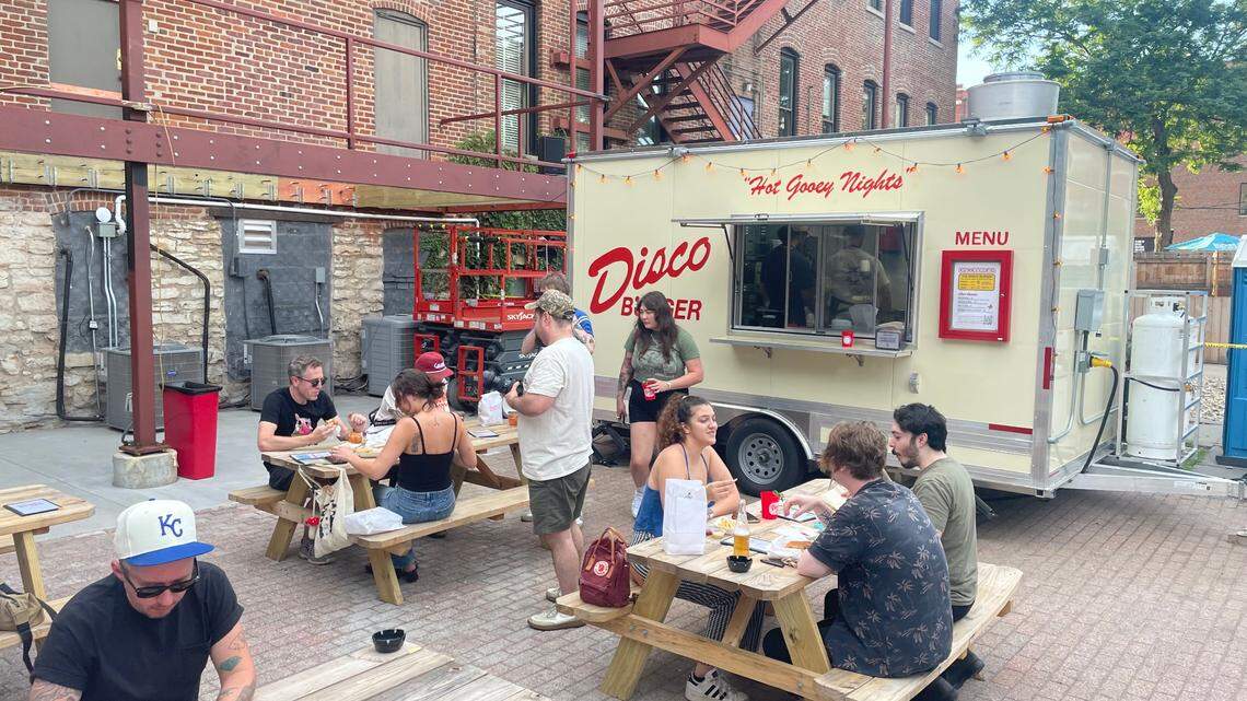 These KC businesses are celebrating Valentine’s with events, deals & specials