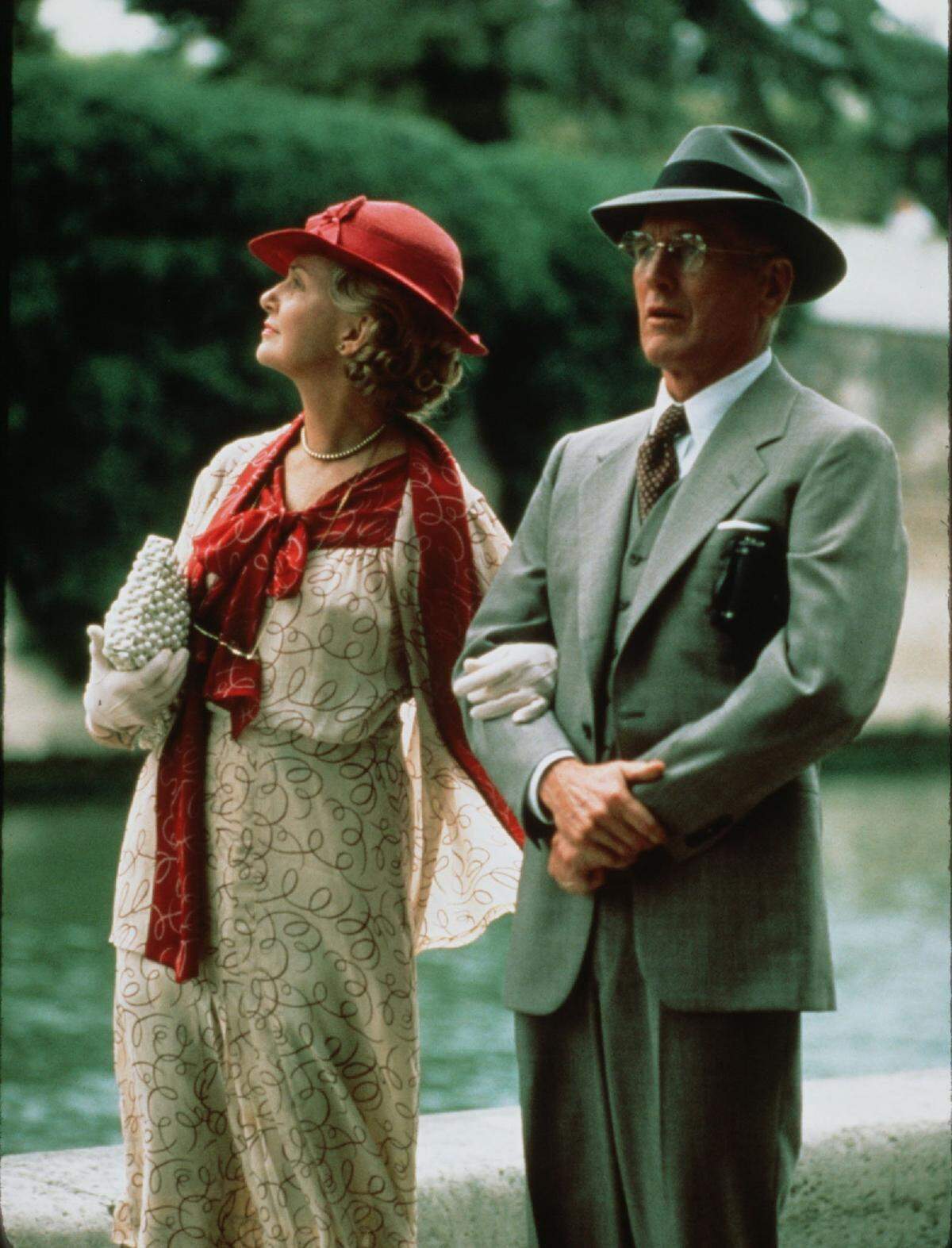 Wife and husband Joanne Woodward and Paul Newman spent more than two months in Kansas City while playing wife and husband in the shooting of “Mr. & Mrs. Bridge.”