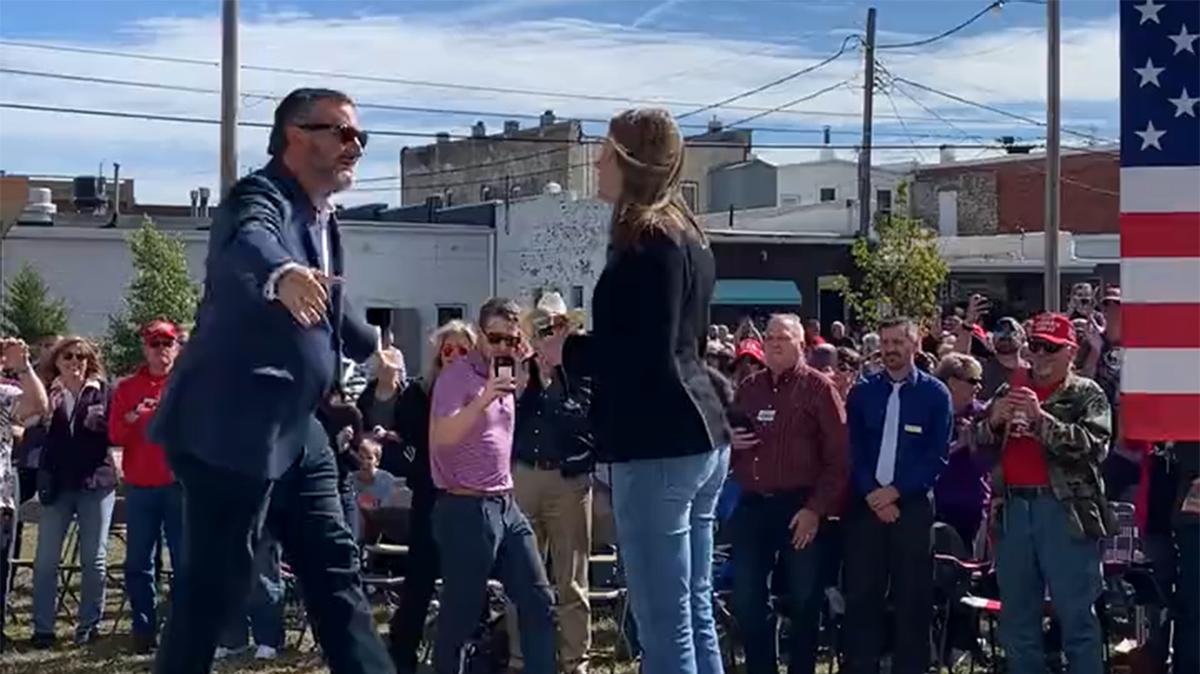 The Republican looking to unseat Sharice Davids embraced the Trumpist Texas senator at an event Friday in Ottawa.