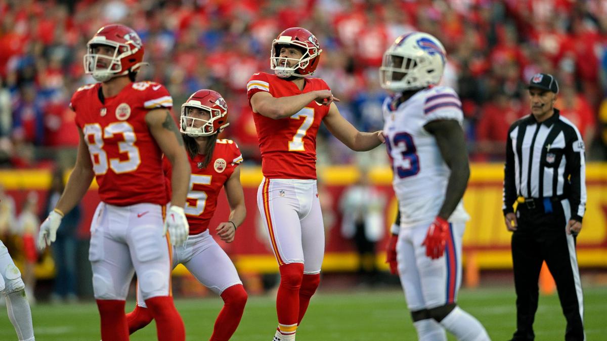 Kansas City Chiefs kicker Harrison Butker (7) watches his field goal clear the uprights for a 62-yard goal in the second quarter against the Buffalo Bills in the first-half on Sunday, Oct. 16, 2022 at Arrowhead Stadium in Kansas City.