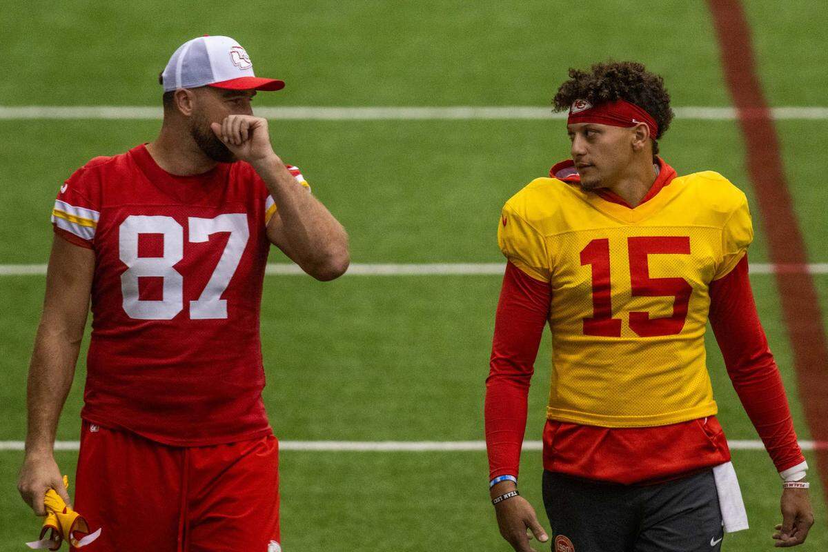 Kansas City Chiefs tight end Travis Kelce and quarterback Patrick Mahomes at Chiefs practice on Wednesday, Nov. 13, 2024.