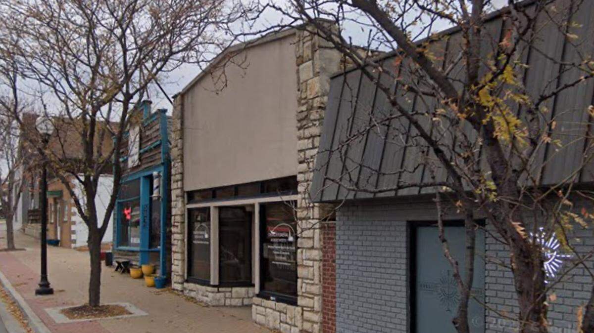 A new tapas restaurant is opening in downtown Shawnee.