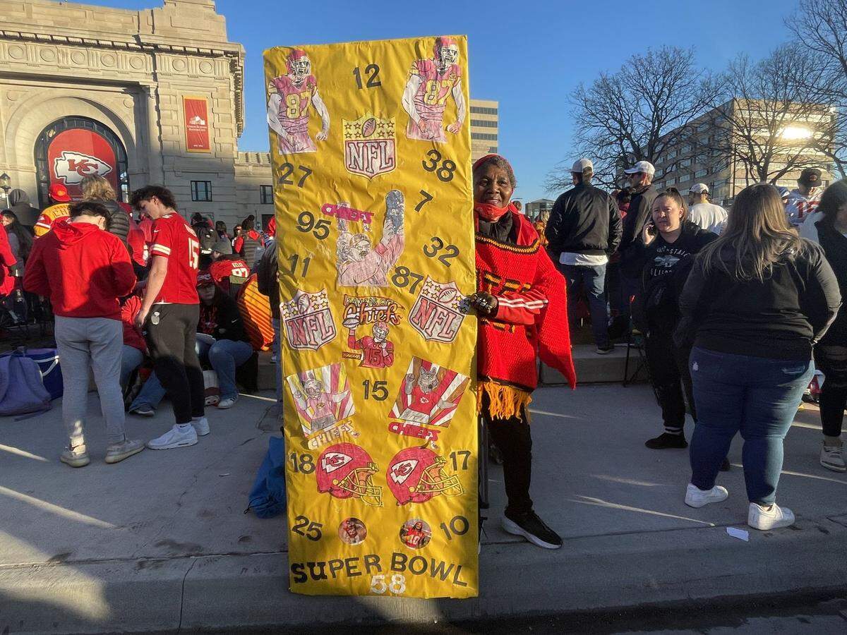 Sharon Washington’s students at J.C. Harmon High School created a giant tribute to the Chiefs.