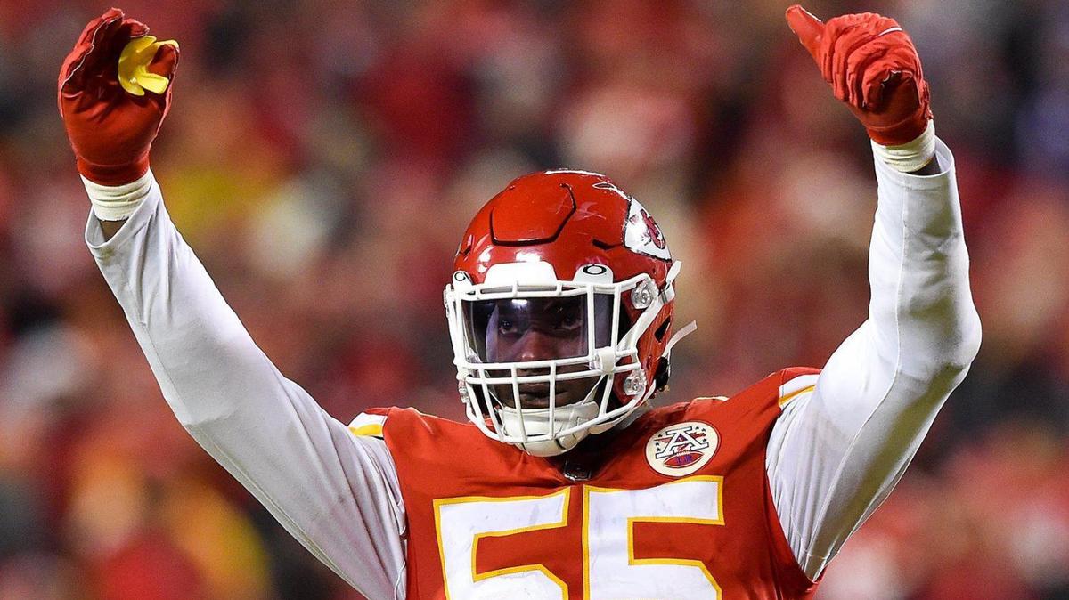 Kansas City Chiefs defensive end Frank Clark fires up the crowd in the fourth quarter of the AFC Divisional Playoff game between the Chiefs and the Buffalo Bills at GEHA Field at Arrowhead Stadium Sunday, Dec. 23, 2022. The Chiefs defeated the Bills in overtime, 42-36.