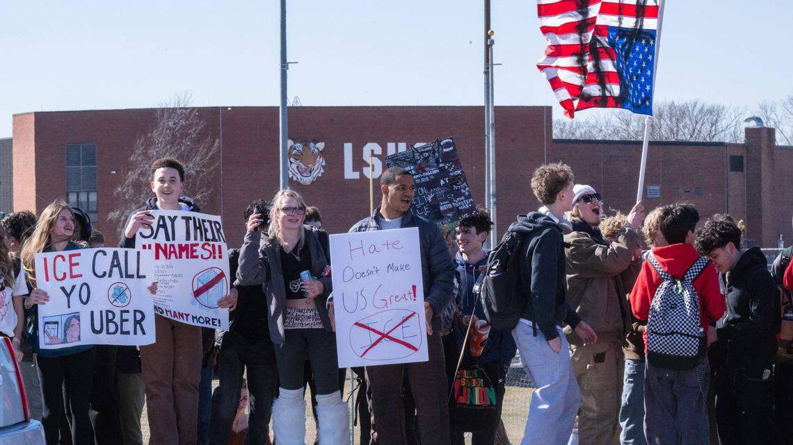 Hundreds of Lee’s Summit students walk out to protest ICE, joining KC-area wave