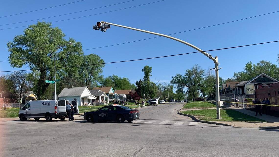Man charged in shooting that left 2 dead, 2 injured at Kansas City home