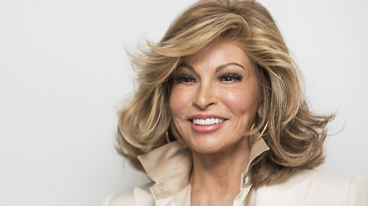 Raquel Welch, seen here in 2017 promoting the movie “How to be a Latin Lover,” died Wednesday at the age of 82.