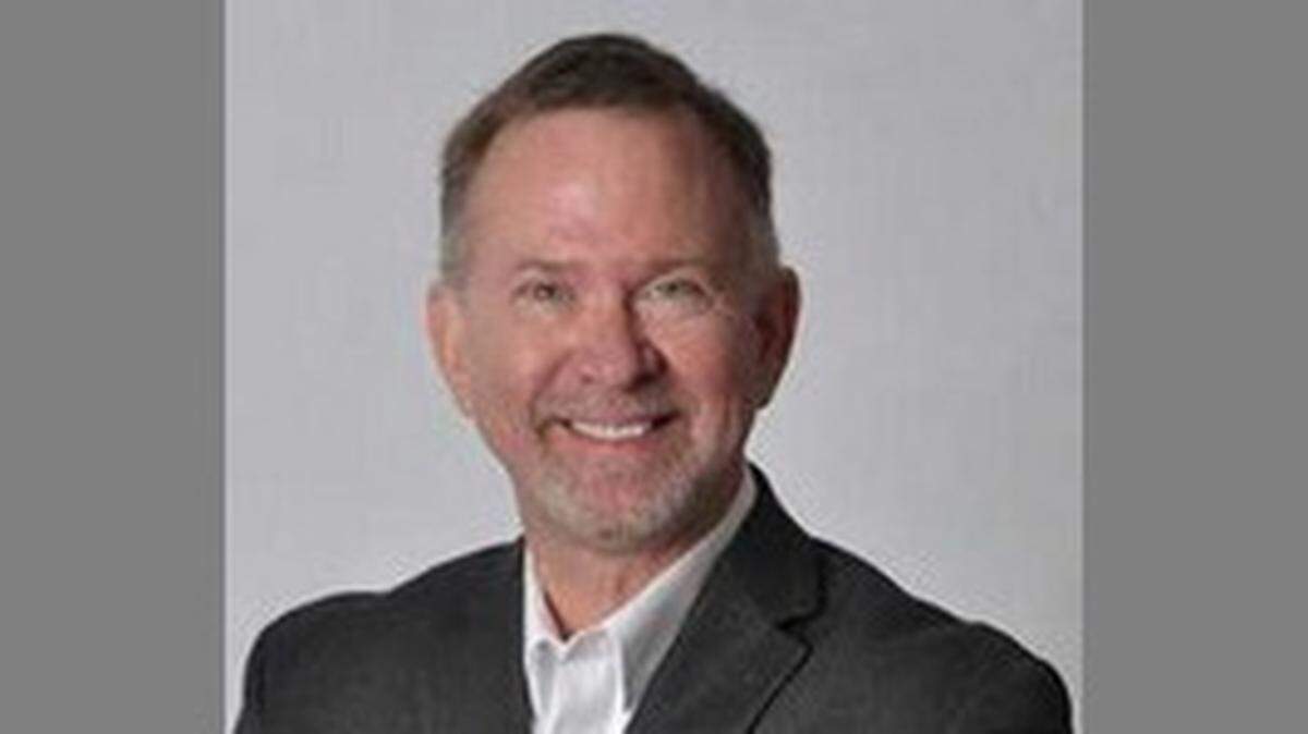 Michael Reed Simmons owns an anti-aging clinic called the Simmons Center for Health and Wellness in Leawood’s Town Center Plaza.