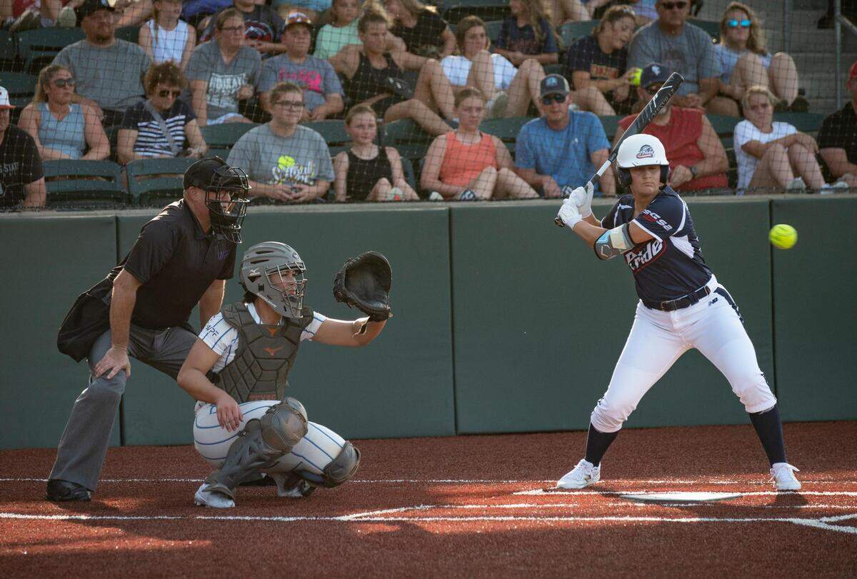 Smash It Vipers catcher May Iakopo catches the ball as the USSSA Pride take on the Smash It Vipers in the inaugural opening day game for the WPF in at the Shawnee Mission Softball Complex in Shawnee KS, on June 14, 2022.
