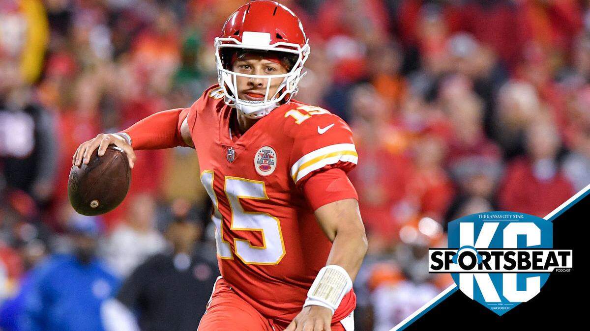 Kansas City Chiefs quarterback Patrick Mahomes looks to throw in the fourth quarter during Sunday night’s football game against the Cincinnati Bengals on October 21, 2018 at Arrowhead Stadium.