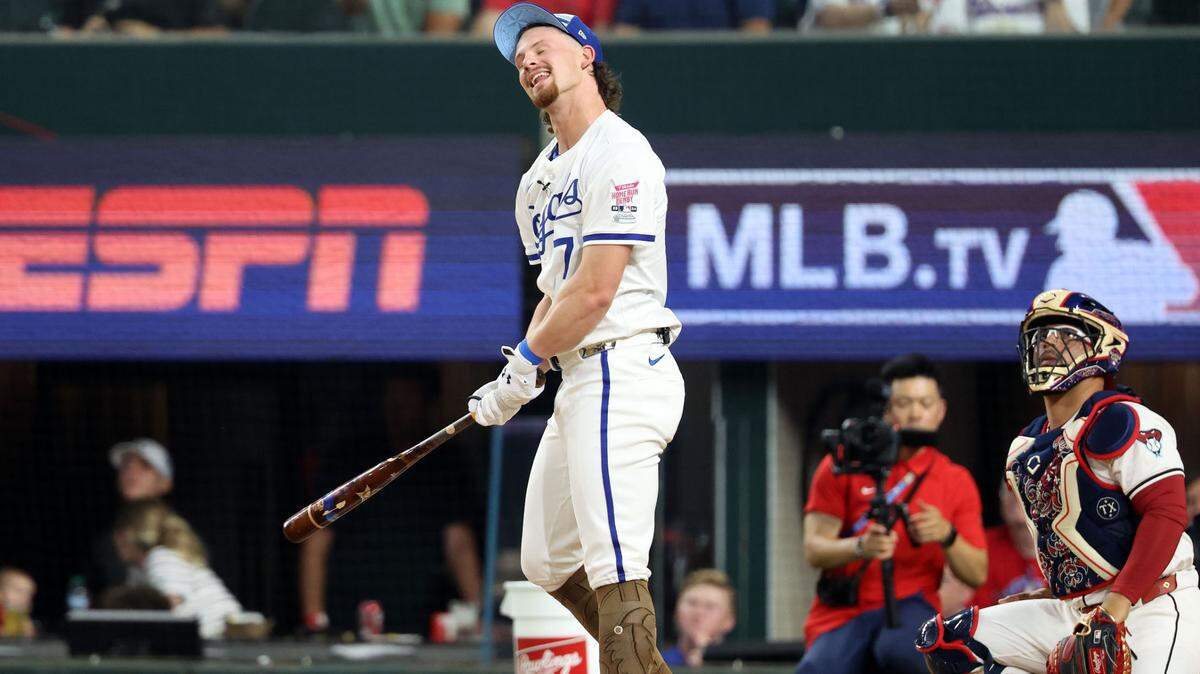 Shortstop Bobby Witt Jr. of the Kansas City Royals (7) reacts during the 2024 Home Run Derby at Globe Life Field.