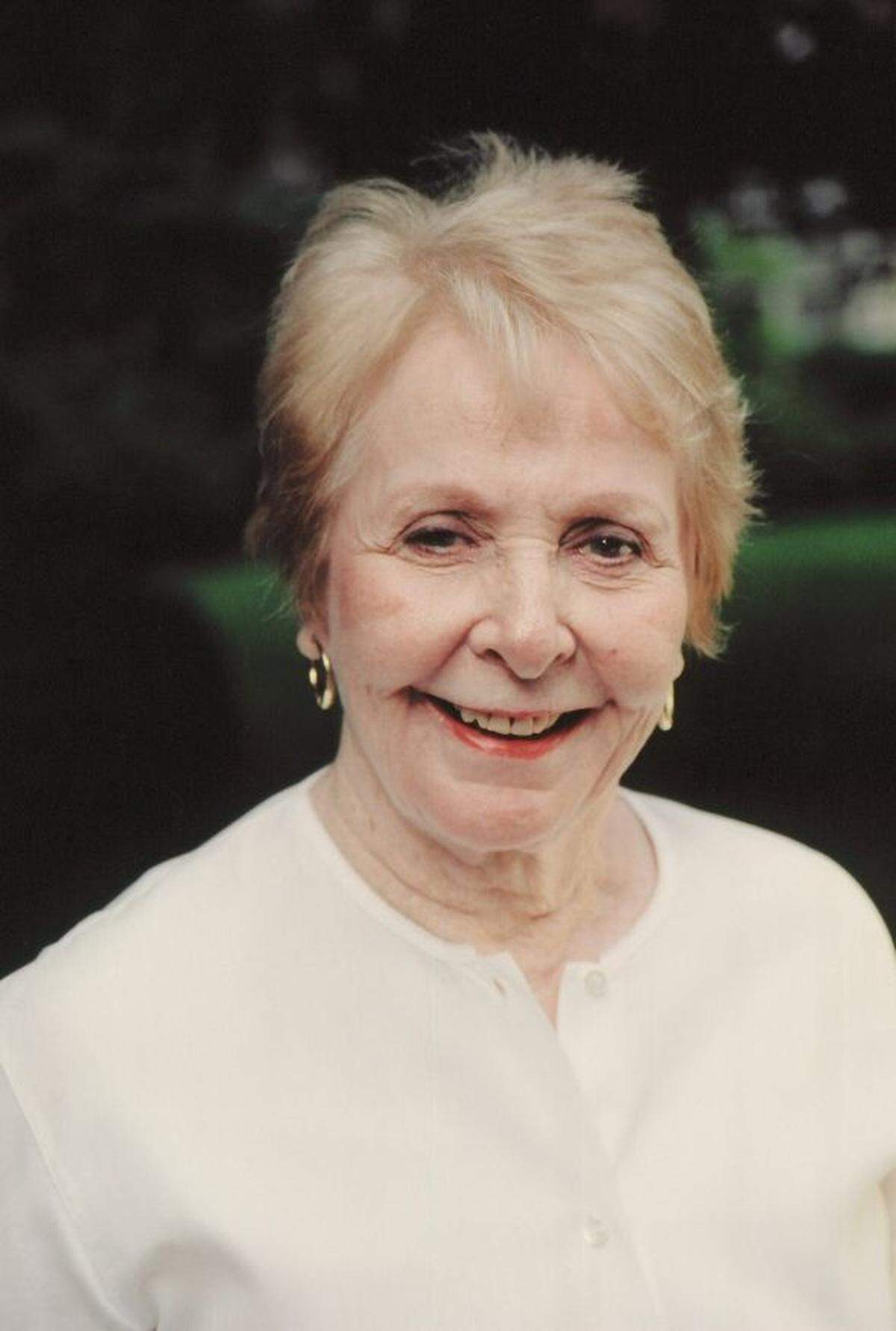 Teased because of her teeth in high school, Virginia L. Brown of Kansas City began Smiles Change Lives in 1997 to provide braces to other children and spare them a similar bullying