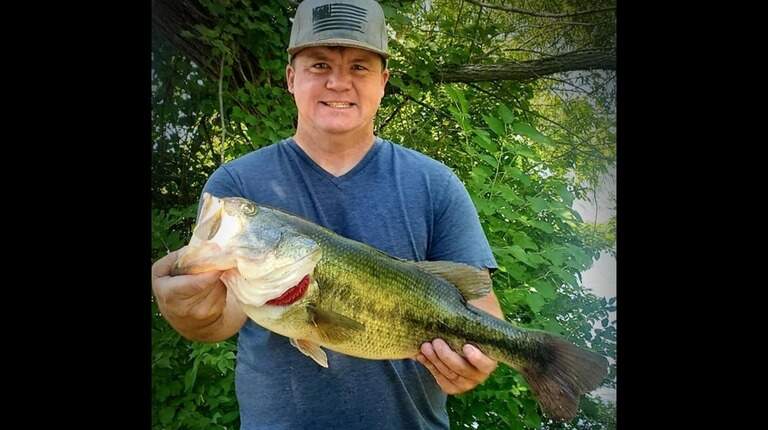 Outdoors report: Yikes, it’s been hot! But lunkers are still lurking in MO, KS waters