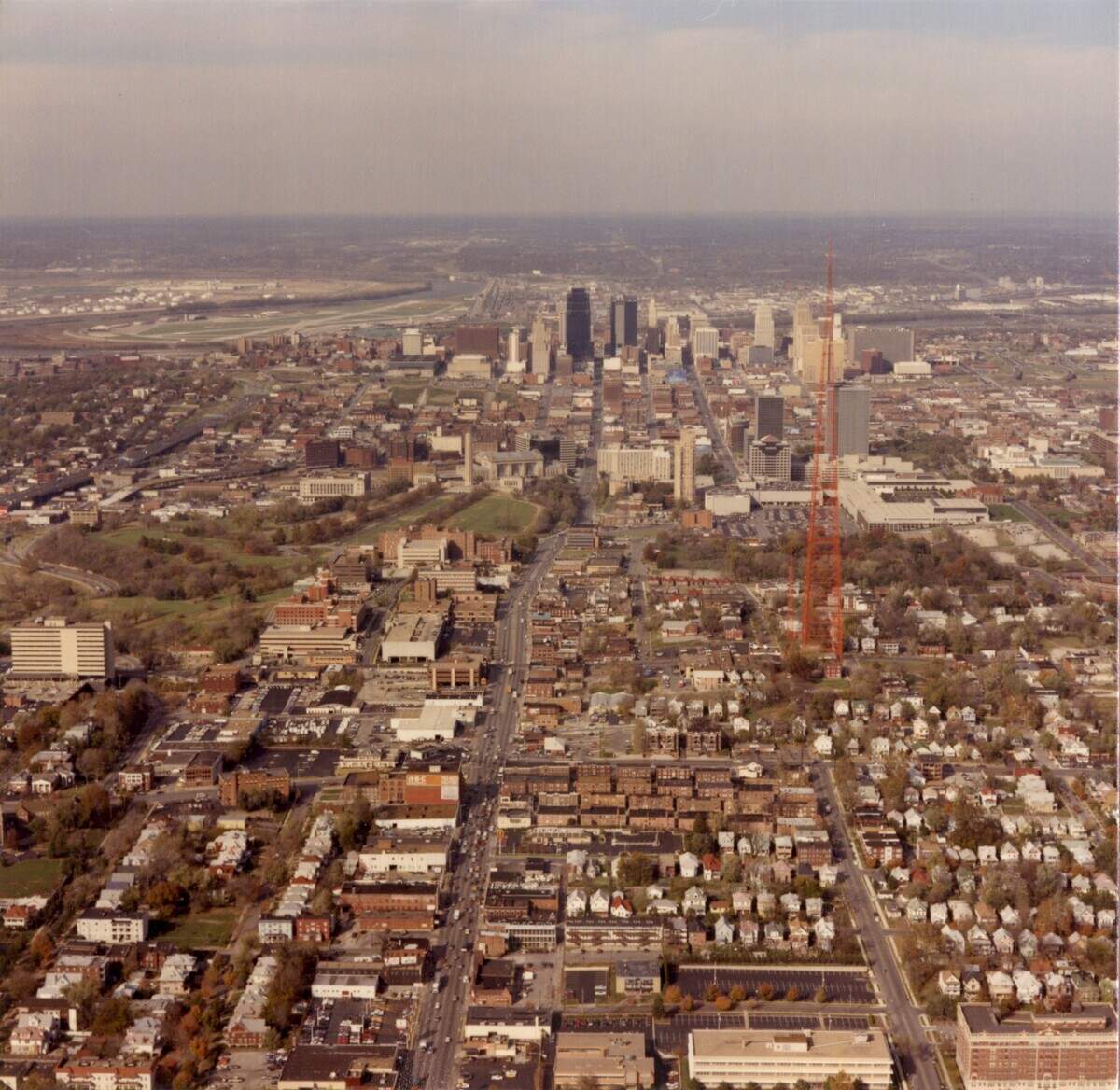 An aerial view of midtown in the 1980s shows the densely populated Miller and Warner plazas.