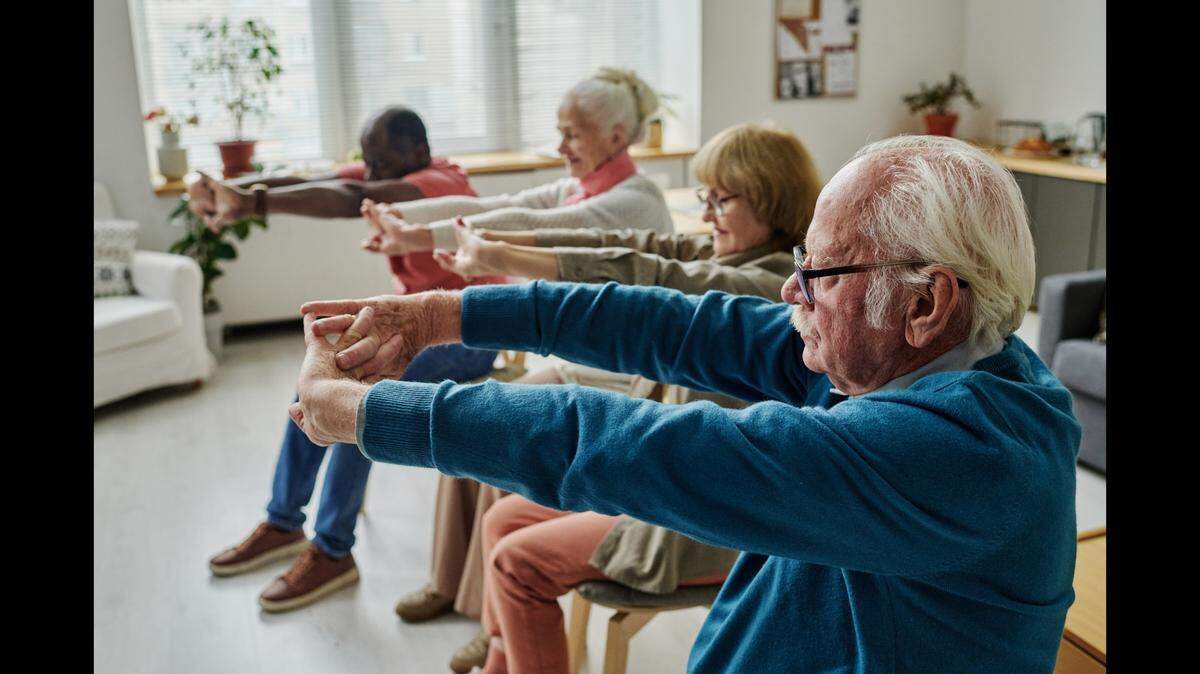 Senior Citizen Exercises Stay Active and Healthy with These Fitness Routine_fitted.jpeg