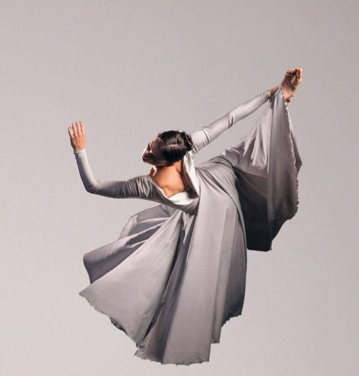 The work of Caroline Dahm will be showcased in Wylliams/Henry Contemporary Dance Company’s next production, “Art Remains.”