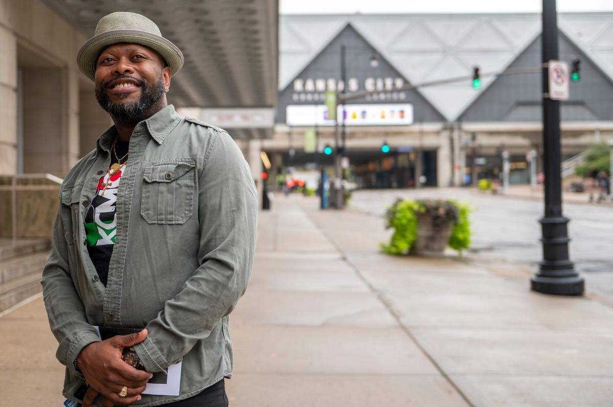 This year’s 816 Day was actually two days of events, the larger one on a Sunday and a smaller one on the actual day, Tuesday, Aug. 16. Organizer “Bizzy” Benton attended an Aug. 16 event at the Little Theatre downtown.