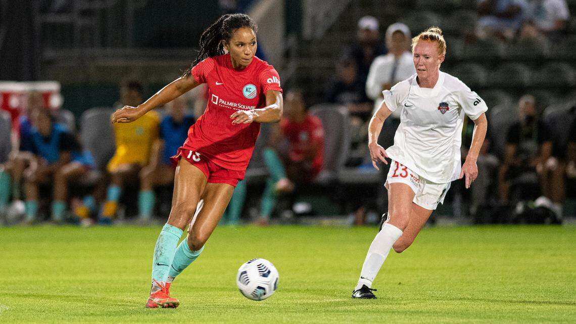 KC NWSL player Darian Jenkins, left, can share stories of impossible hours worked and never-ending bills accumulated during her career in the National Women’s Soccer League.