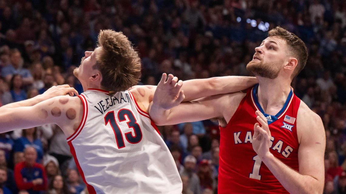 Bill Self challenged Hunter Dickinson before ‘unbelievable’ Senior Day game vs. Arizona