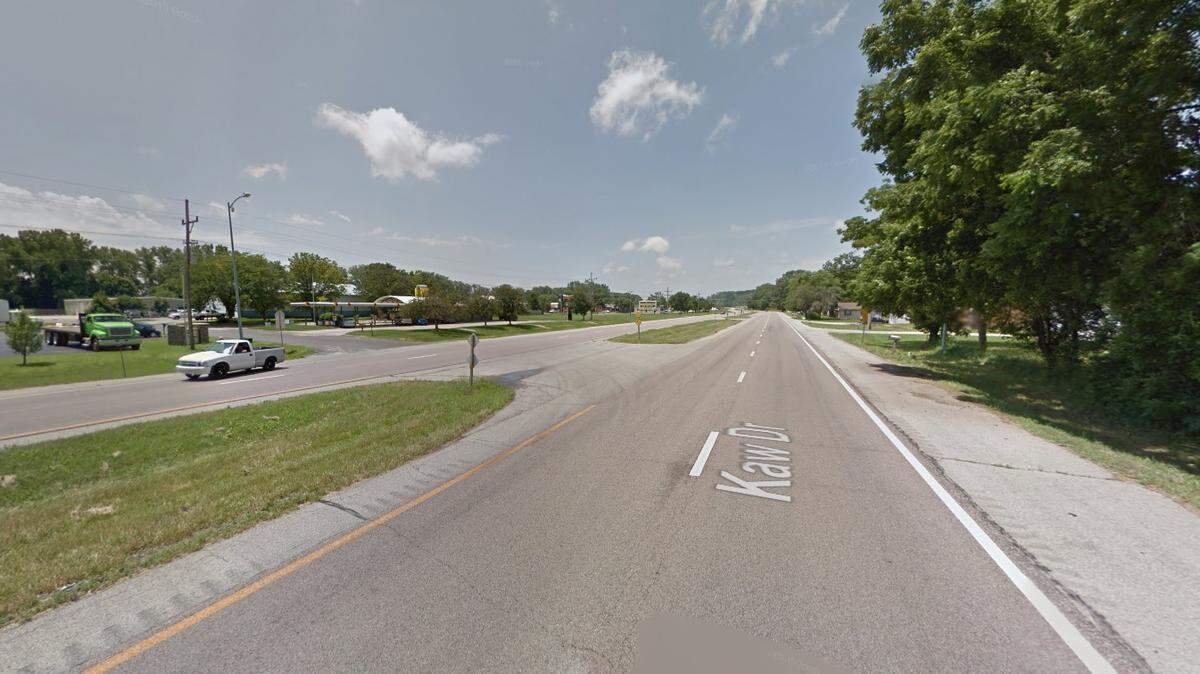Bonner Springs police were investigating a single-vehicle fatal crash Wednesday afternoon on Kansas 32 highway. This is a Google Maps view of the area from 2015.