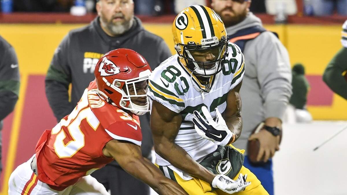 Wide receiver Marquez Valdes-Scantling, right, then with the Green Bay Packers, played against the Chiefs during a 2019 game at Arrowhead Stadium. The Chiefs signed him on Thursday.