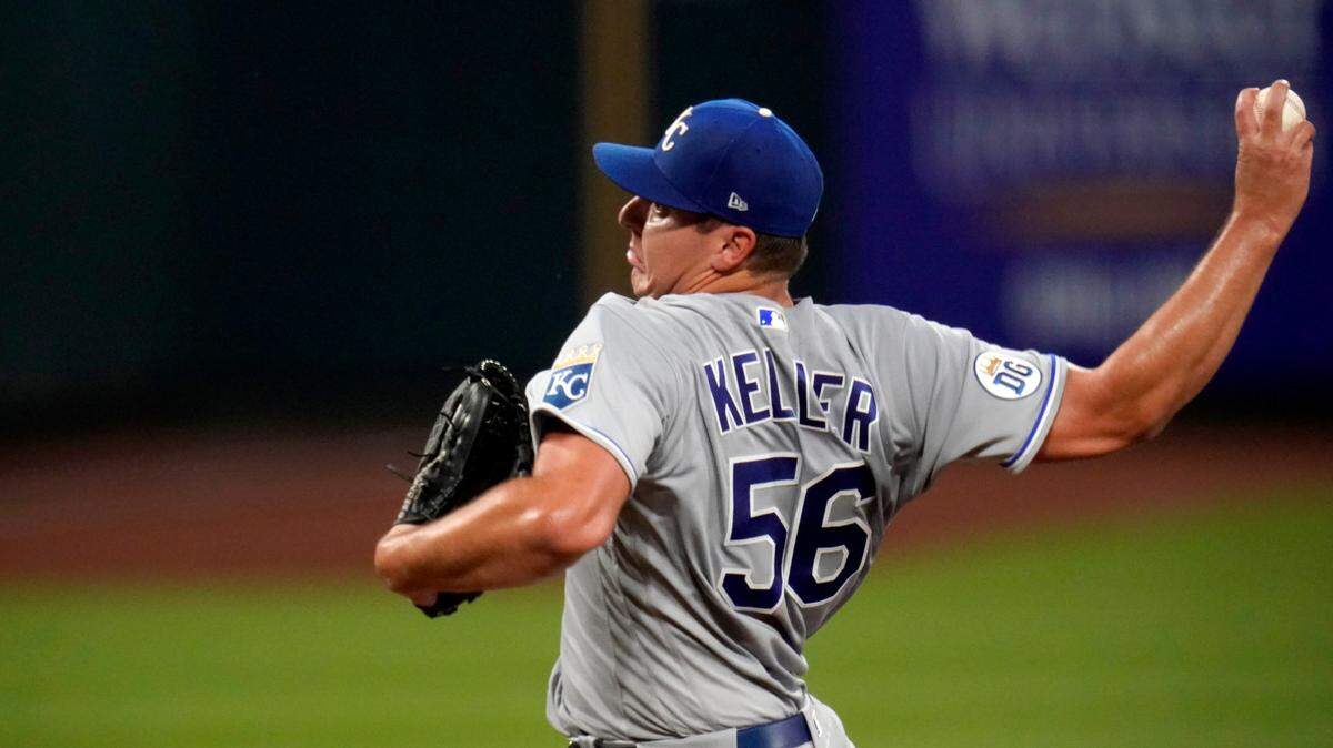 Kansas City Royals starting pitcher Brad Keller throws during the second inning of a baseball game against the St. Louis Cardinals Monday, Aug. 24, 2020, in St. Louis. (AP Photo/Jeff Roberson)