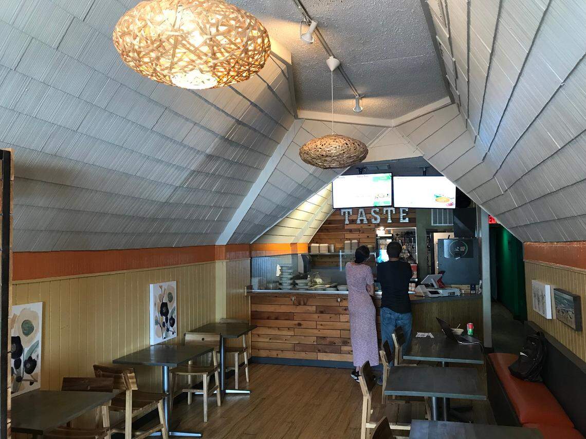 Taste Island Grill was located at 3605 Broadway, next to sister restaurant Mesob.