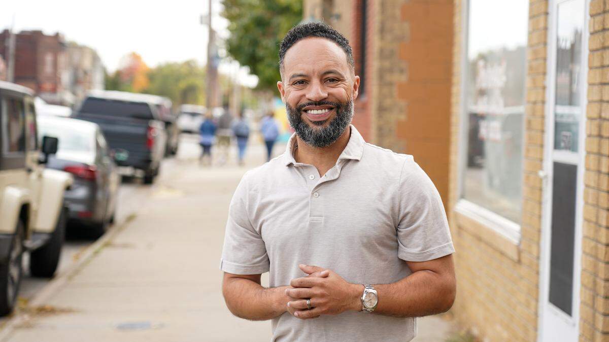 Erik Murray of Kansas City, Kansas, is running as a Democrat for U.S. Senate in 2026.