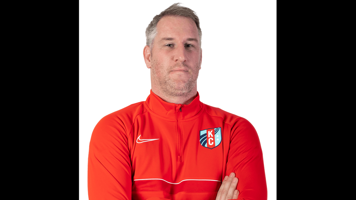 KC Current goalkeepers coach Lloyd Yaxley preaches that attention to detail on set pieces isn’t just about balls with service into the box. It’s also about successfully retaining possession on throw-ins and winning possession on the opponent’s throw-ins.&nbsp;