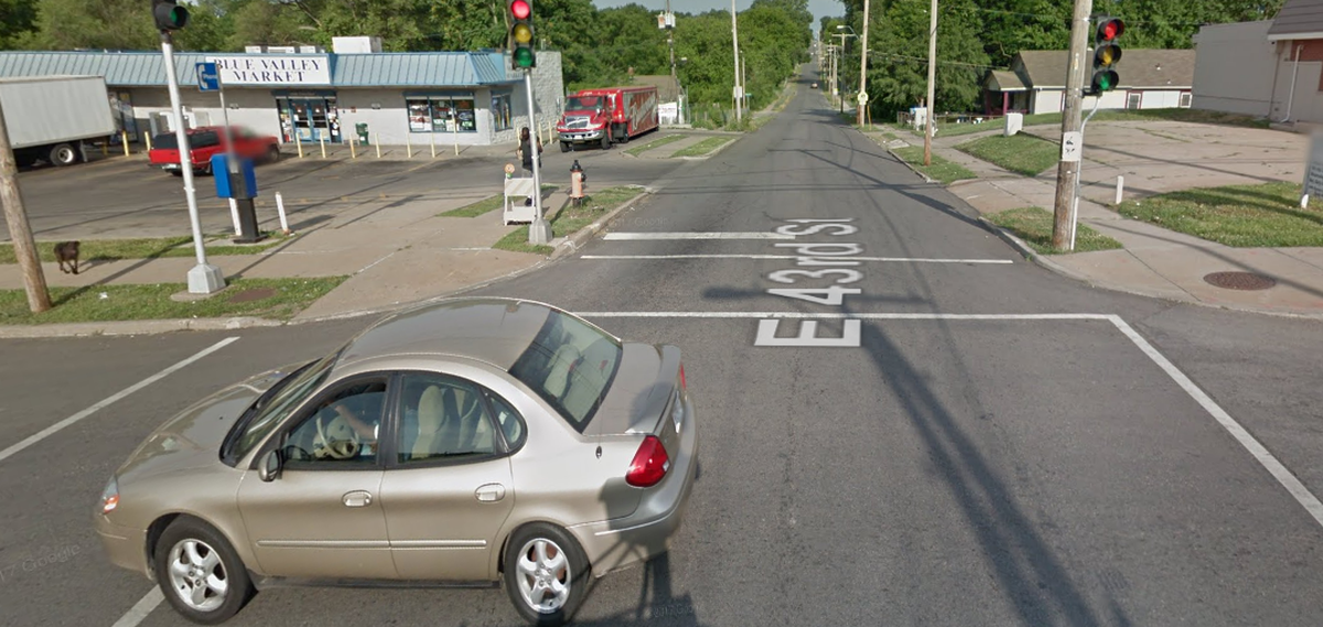 Kansas City police are investigating the shooting death of a man found in the parking lot of a corner market.