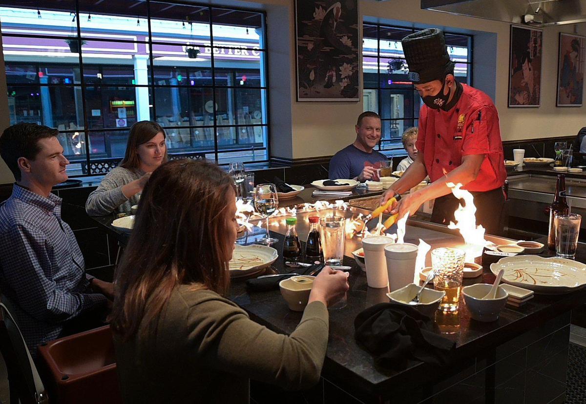Shinju had six hibachi grills.