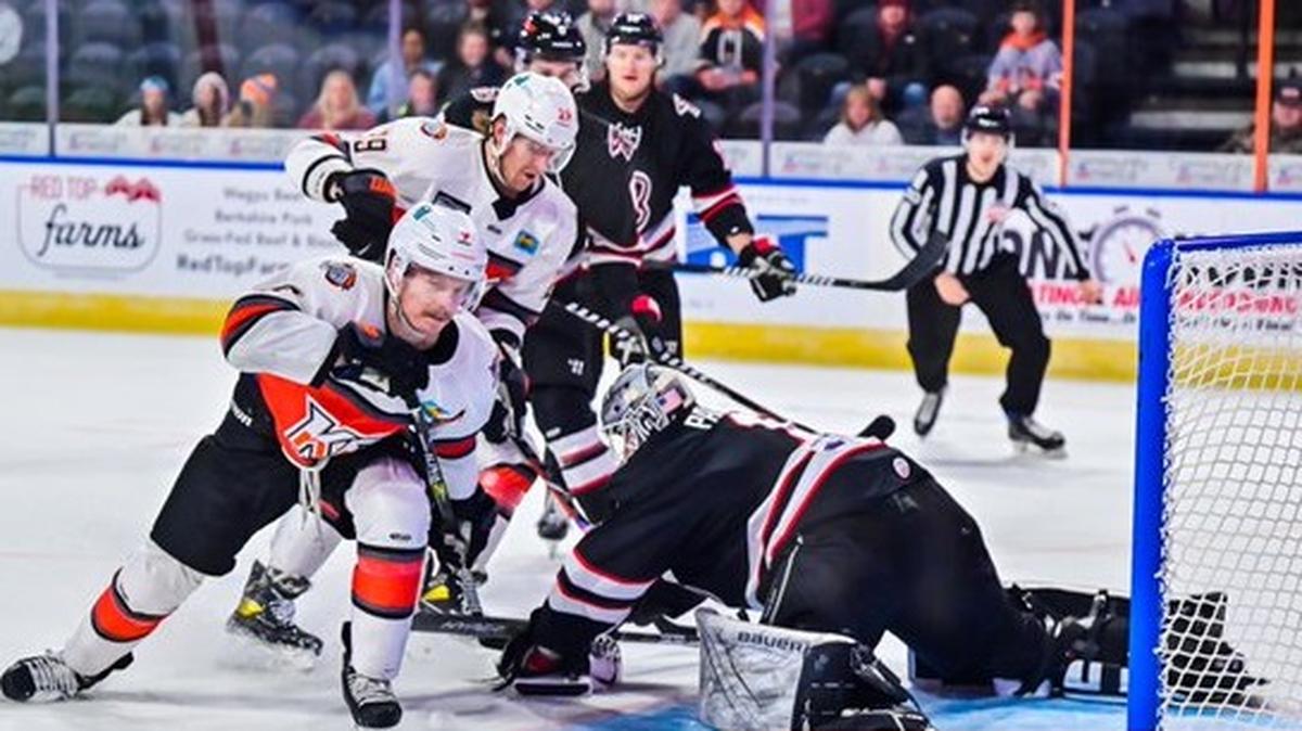 The Kansas City Mavericks fell to the Rapid City Rush 7-3 last Friday and 5-2 on Saturday.