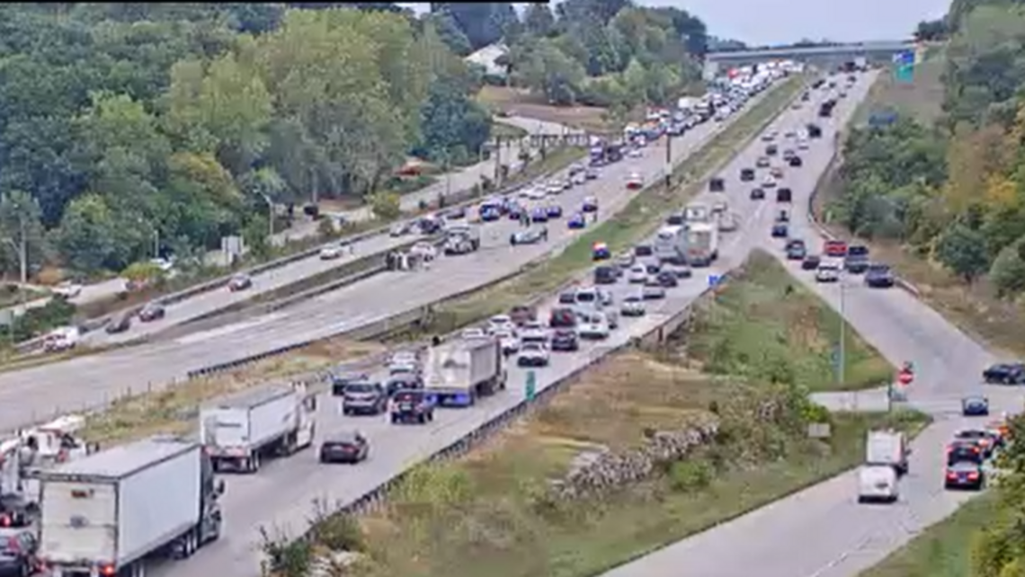 Three hurt in car crash on I-435 at Gregory in Kansas City | Kansas ...