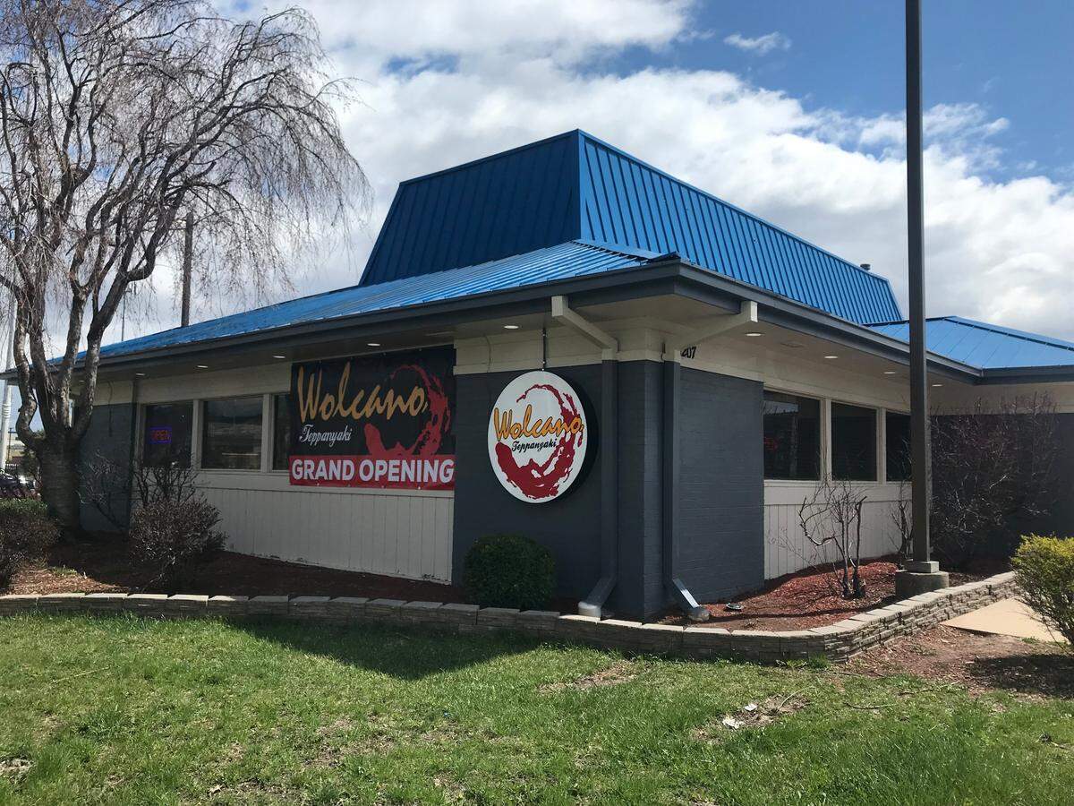 Wolcano Teppanyaki has opened in a former Pizza Hut at 1207 Armour.