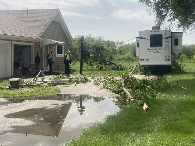 Morning storm topples trees in Spring Hill, Kansas | Kansas City Star
