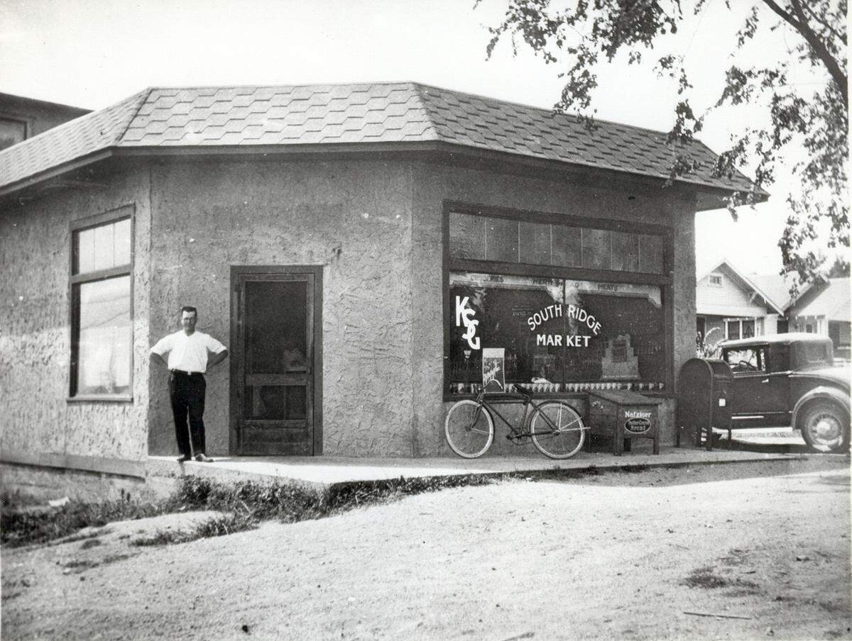 Harold T. Bown built and operated the Southridge Market, which would become the Little Store, through about 1940. This photo was from the early 1930s.