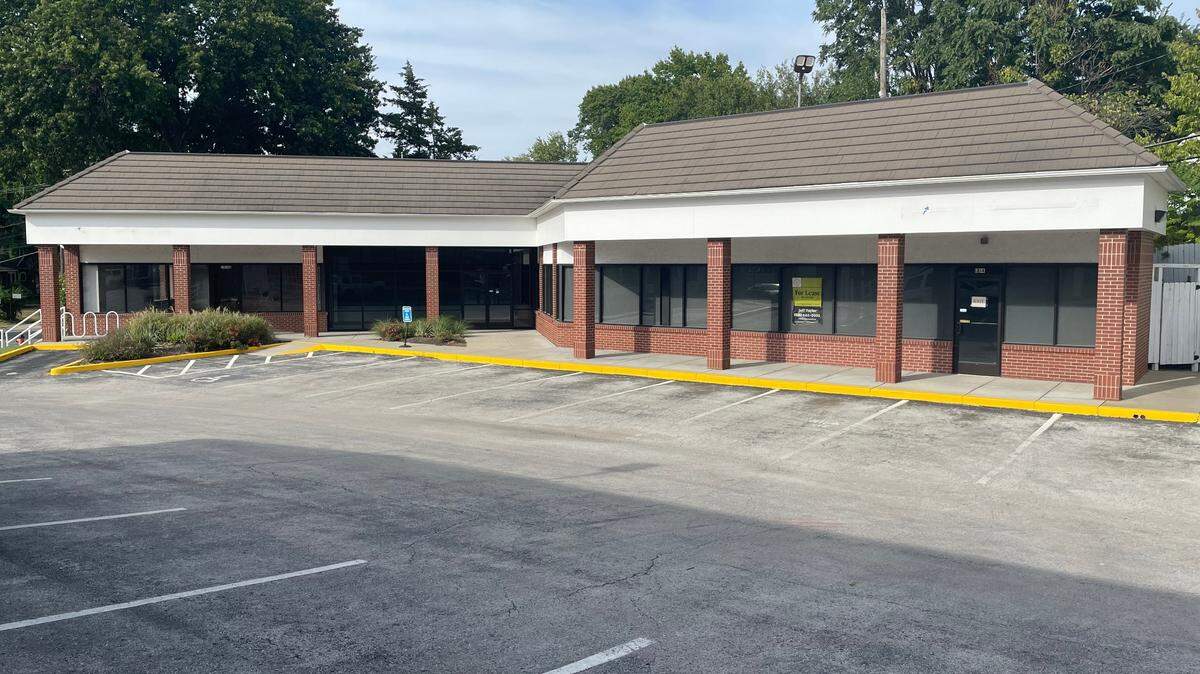 Chipotle plans to open a restaurant at 1814 Westport Road, where Google Fiber operated a store from 2012 to 2022.
