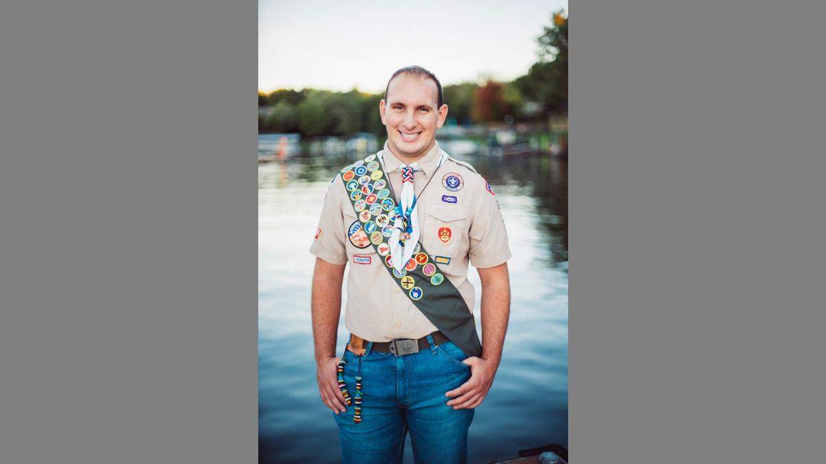 Eagle Scout Carter Davis was raised with the philosophy, “Why not help out if you can?”