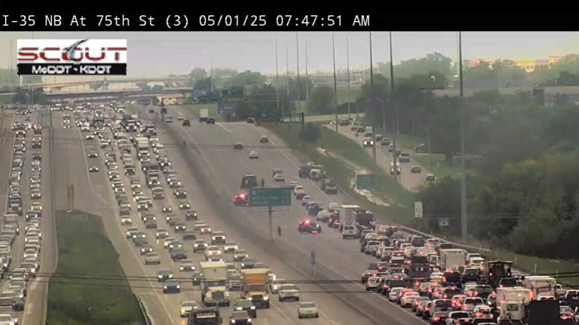 Crash on I-35 in Overland Park causes major traffic delays | Kansas ...