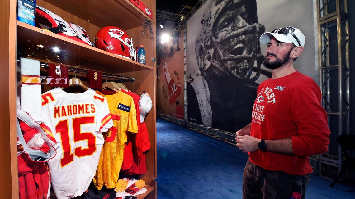 In Florida, bandwagon Chiefs fans hop aboard, loving Mahomes, Kelce and the energy