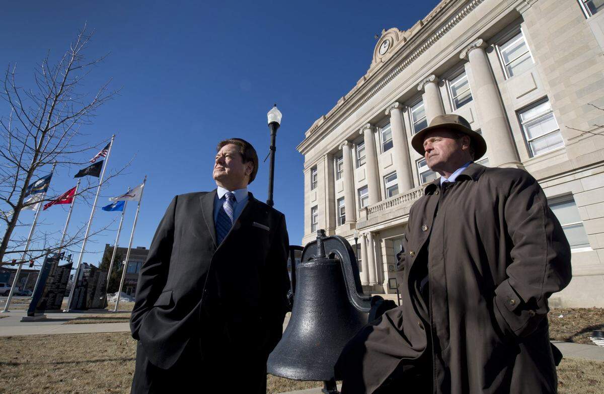Physician Cal Greenlaw (left) and Livingston County Coroner J. Scott Lindley had concerns about patient deaths at Hedrick Medical Center in Chillicothe. Lindley had the remains of Hedrick patient Fern Franco exhumed one day after her burial to perform an autopsy. His tests found evidence of drugs no doctor would have prescribed to treat Franco for pneumonia.