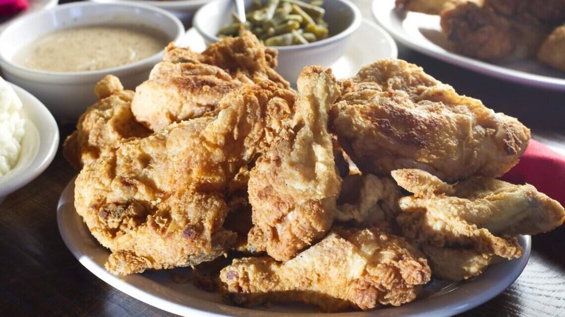 Stroud’s pan-fried chicken closes Johnson County restaurant that opened 2 years ago