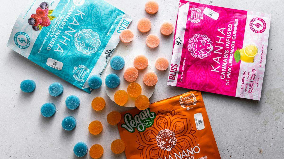 A student at a Michigan middle school gave several classmates marijuana edibles at school, police say.