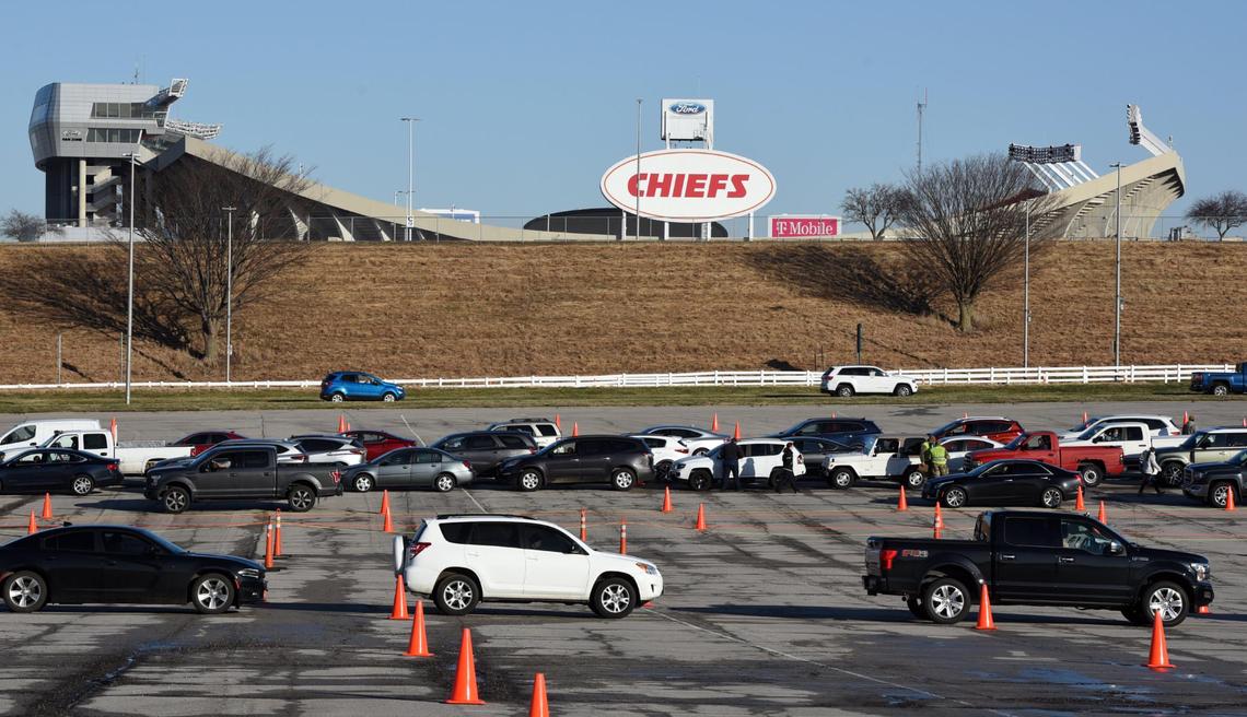 Dozens of Medical personnel, who were stationed across a parking lot near Arrowhead Stadium, began administering the Johnson & Johnson COVID-19 vaccination Friday morning. About 4,000 doses of the vaccine will be given per day both Friday and Saturday at the site.