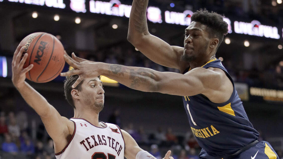 Upset at Sprint Center: West Virginia stuns No. 7 Texas Tech in Big 12 quarterfinal